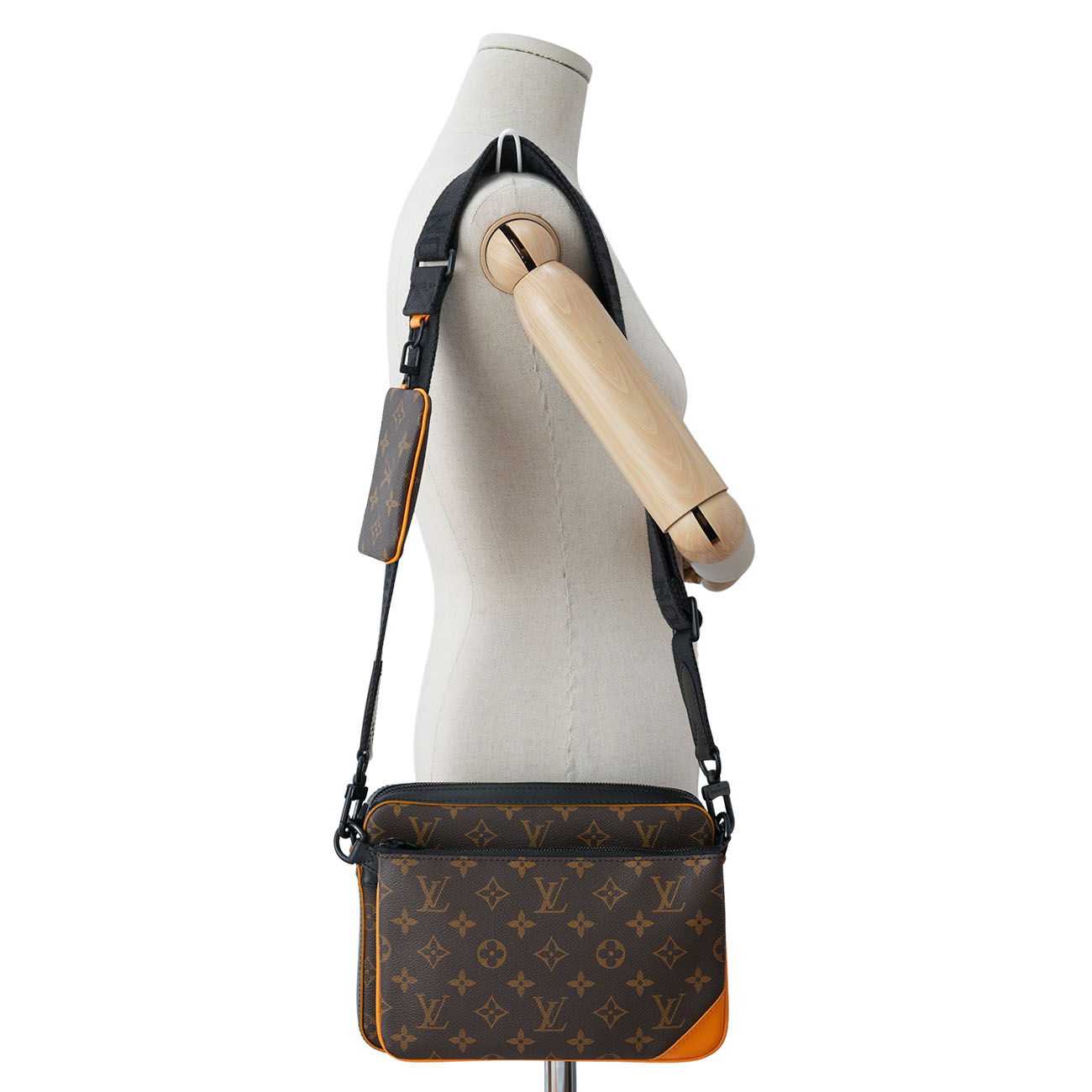 LOUIS VUITTON(USED)루이비통 M46694 트리오 메신저 가방